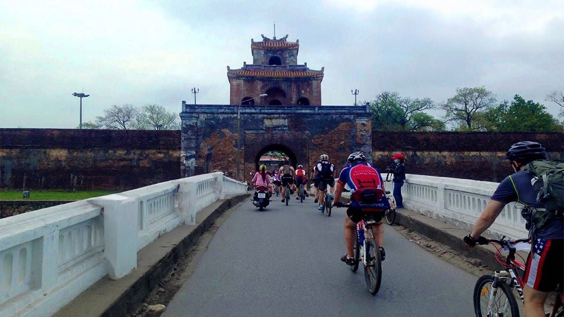 Vietnam Ultimate 43-Day Cycling Adventure from North to South